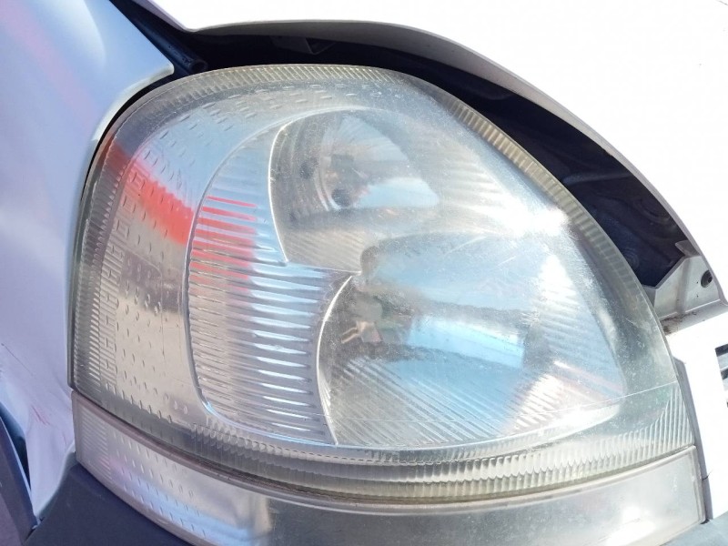 Recambio de faro derecho para nissan interstar (x70) acenta referencia OEM IAM   