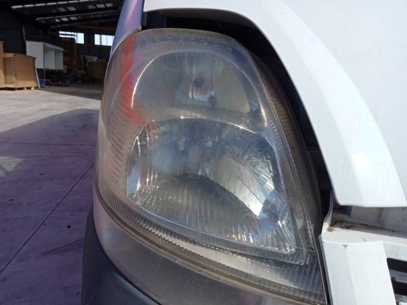 Recambio de faro derecho para nissan interstar (x70) acenta referencia OEM IAM   