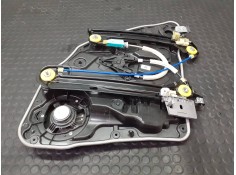 ELEVALUNAS TRASERO DERECHO P2-B4-12