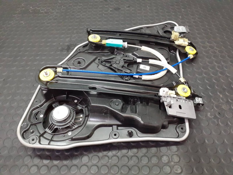 Recambio de elevalunas trasero derecho para mercedes-benz cla-klasse (bm 118) cla 200 d (118.312) referencia OEM IAM   P2-B4-12