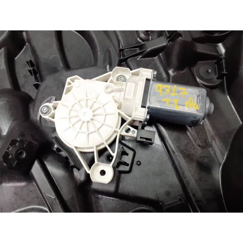 Recambio de elevalunas trasero izquierdo para mercedes-benz cla-klasse (bm 118) cla 200 d (118.312) referencia OEM IAM   P2-B4-1