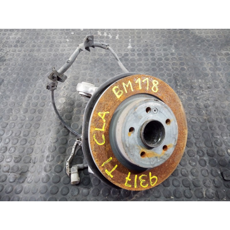 Recambio de mangueta trasera izquierda para mercedes-benz cla-klasse (bm 118) cla 200 d (118.312) referencia OEM IAM 2470500  P1