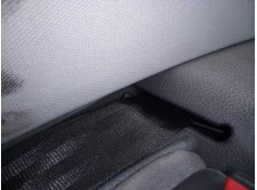 CINTURON SEGURIDAD TRASERO DERECHO 