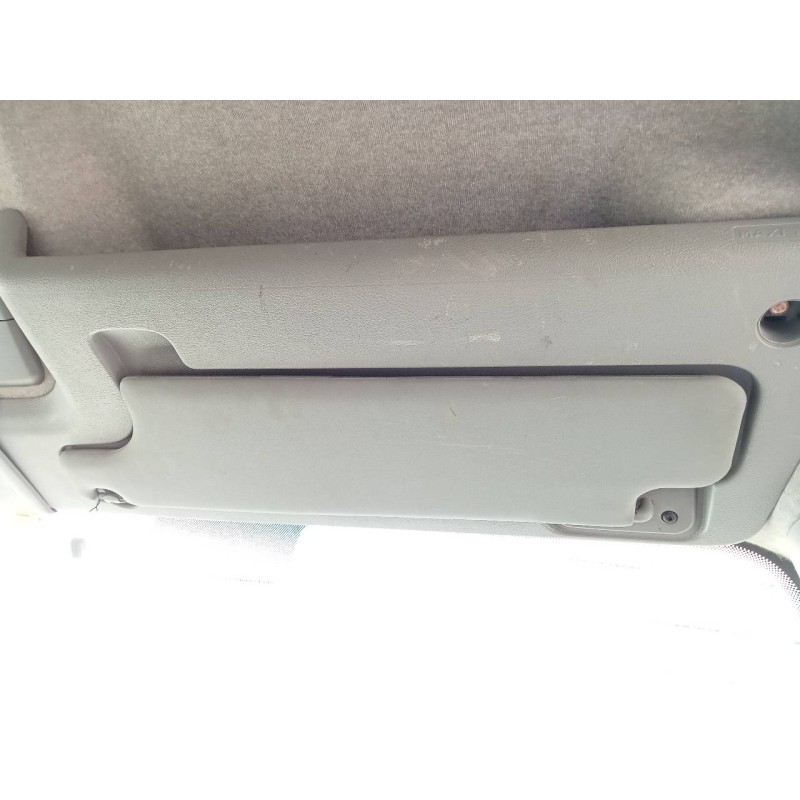 Recambio de parasol derecho para nissan interstar (x70) acenta referencia OEM IAM   