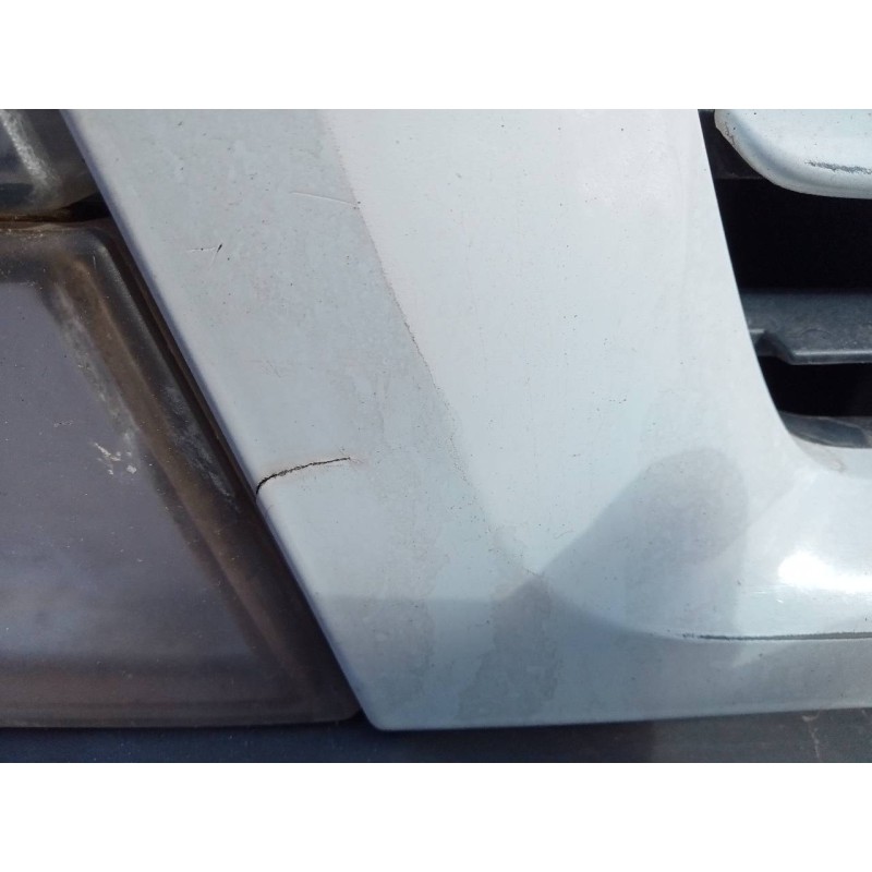 Recambio de rejilla delantera para nissan interstar (x70) acenta referencia OEM IAM   