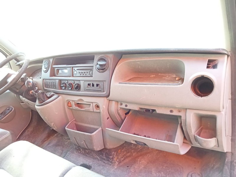 Recambio de salpicadero para nissan interstar (x70) acenta referencia OEM IAM   