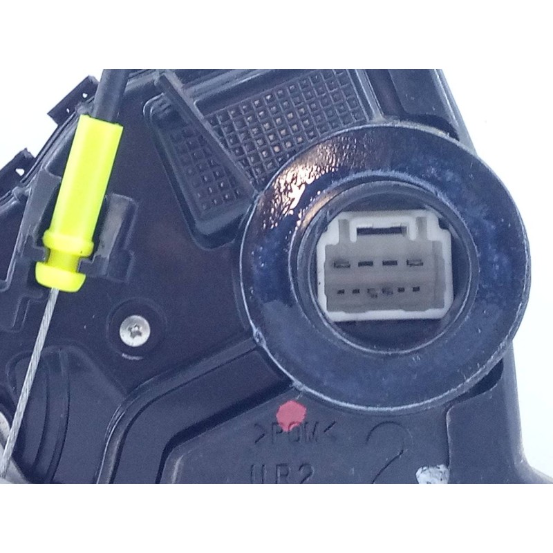 Recambio de cerradura puerta delantera derecha para toyota avensis (t27) advance referencia OEM IAM   E2-B4-10-2