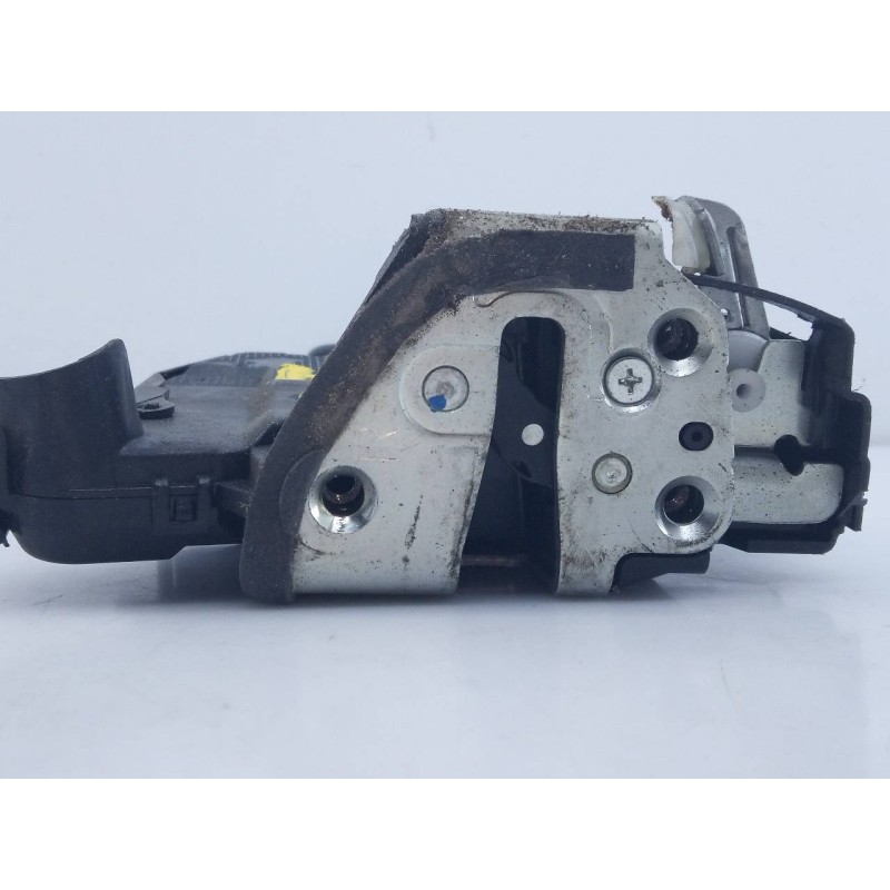 Recambio de cerradura puerta delantera derecha para toyota avensis (t27) advance referencia OEM IAM   E2-B4-10-2