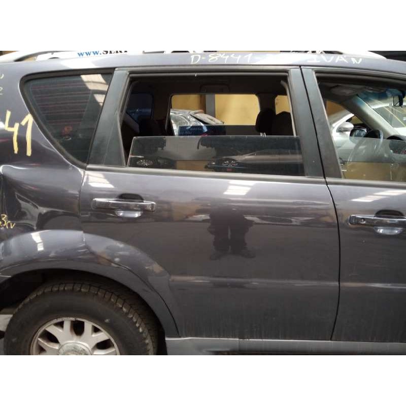 Recambio de puerta trasera derecha para ssangyong rexton rx 270 full referencia OEM IAM   