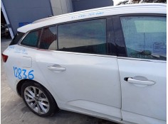 Recambio de puerta trasera derecha para renault megane iv grandtour life referencia OEM IAM    2
