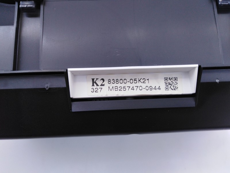 Recambio de cuadro instrumentos para toyota avensis (t27) advance referencia OEM IAM 8380005K21  E3-B2-13-2