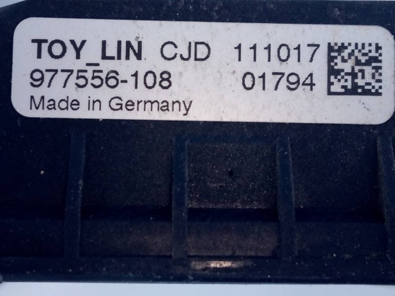 Recambio de elevalunas delantero derecho para toyota avensis (t27) advance referencia OEM IAM 8570102010 961920101 E2-B4-10-2