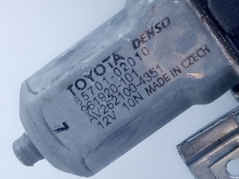 Recambio de elevalunas delantero derecho para toyota avensis (t27) advance referencia OEM IAM 8570102010 961920101 E2-B4-10-2