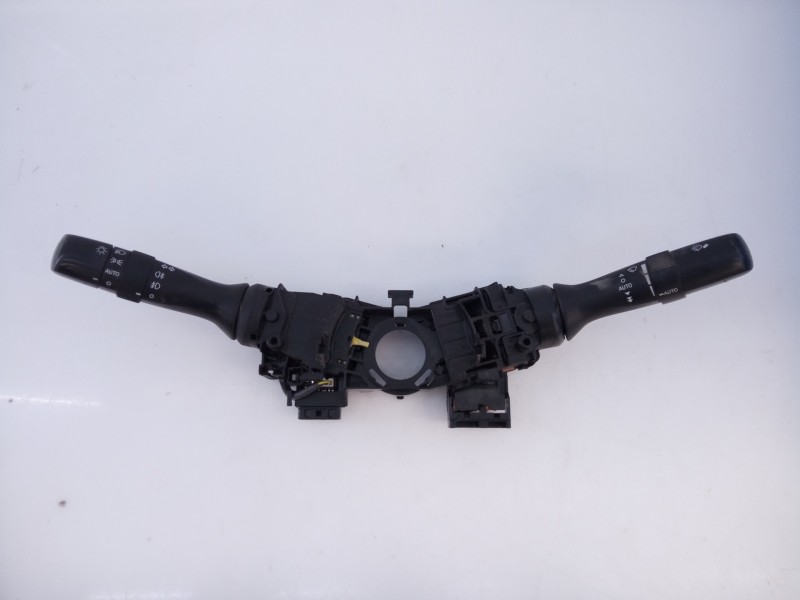 Recambio de mando intermitentes para toyota avensis (t27) advance referencia OEM IAM   E3-B2-13-2