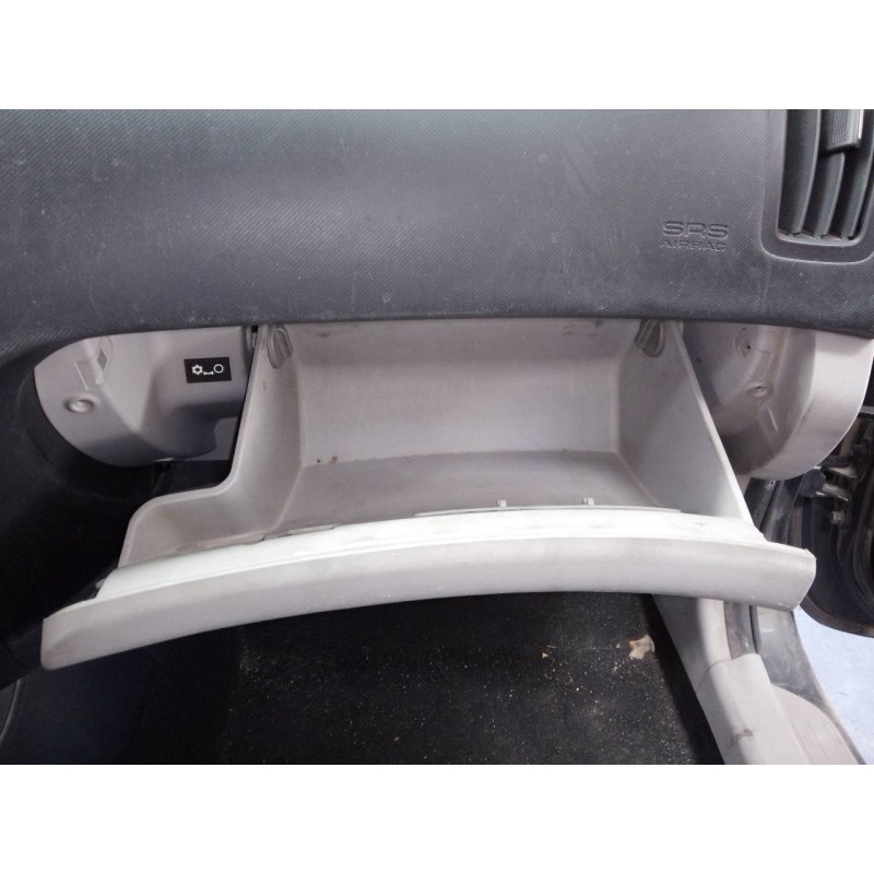 Recambio de guantera para kia cee´d sporty wagon active referencia OEM IAM   