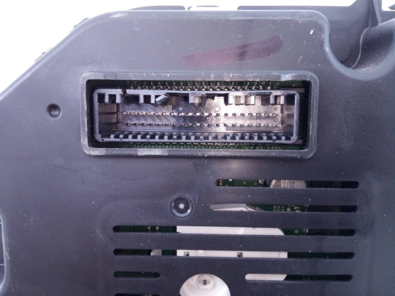 Recambio de cuadro instrumentos para hyundai tucson essence 2wd referencia OEM IAM 94003D7310 M069149 E3-A3-29-4