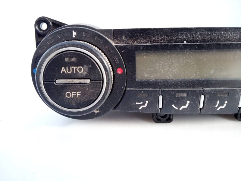 Recambio de mando climatizador para kia cee´d sporty wagon active referencia OEM IAM 972501H602  E3-A3-30-3