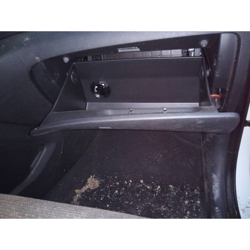 Recambio de guantera para hyundai tucson essence 2wd referencia OEM IAM   