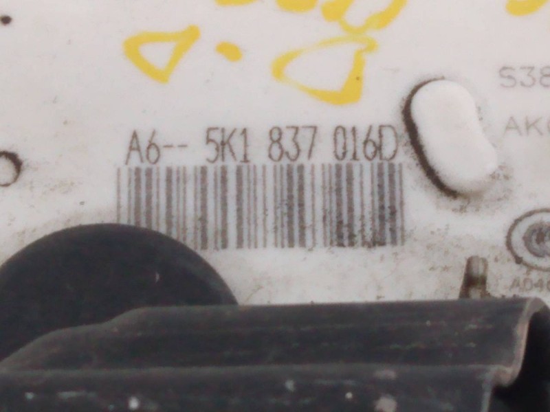Recambio de cerradura puerta delantera derecha para volkswagen golf vi (5k1) advance referencia OEM IAM 5K1837016D  E1-B6-40-2