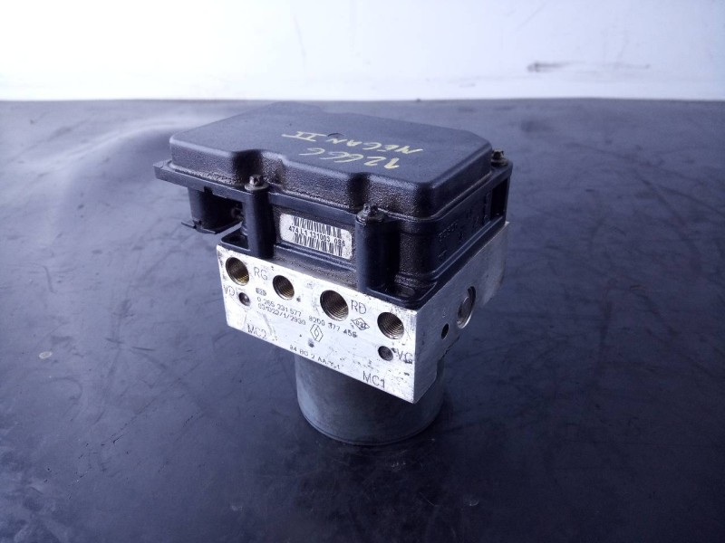 Recambio de abs para renault megane ii berlina 5p 1.9 dci diesel referencia OEM IAM 8200377455 0265231577 P3-B9-20-2
