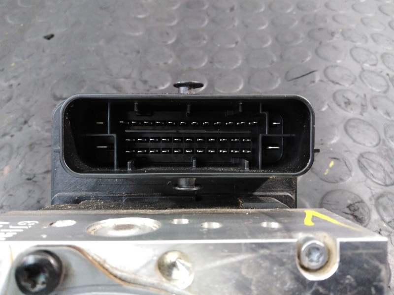 Recambio de abs para hyundai tucson essence 2wd referencia OEM IAM 58920D7101 A1000713AAA P3-A8-24-2