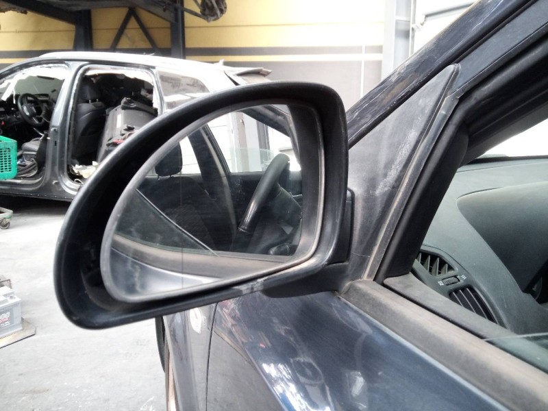 Recambio de retrovisor izquierdo electrico para kia cee´d sporty wagon active referencia OEM IAM   
