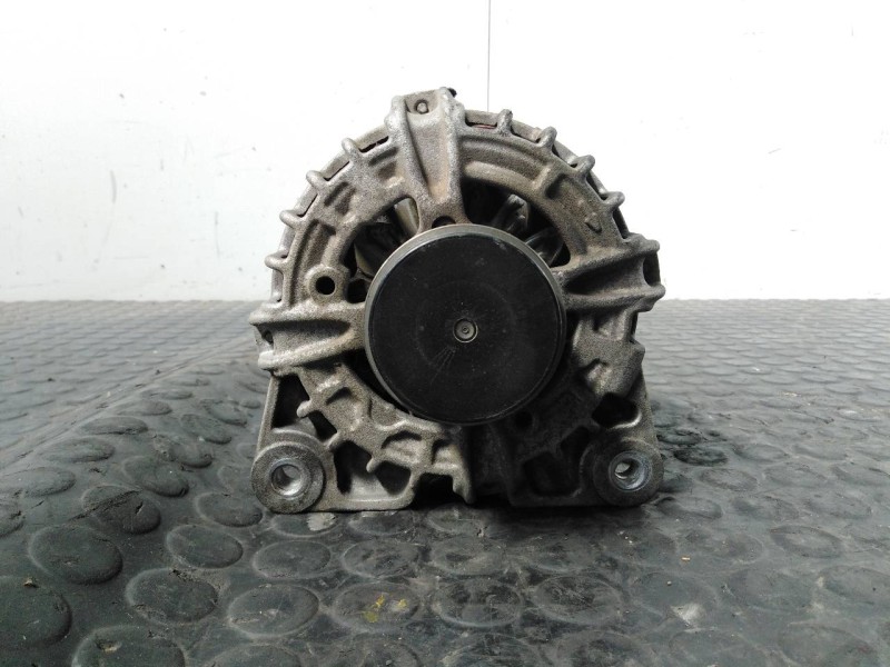 Recambio de alternador para nissan qashqai (j11) acenta referencia OEM IAM 231004EA0AE F000BL0825 P3-B6-14-2