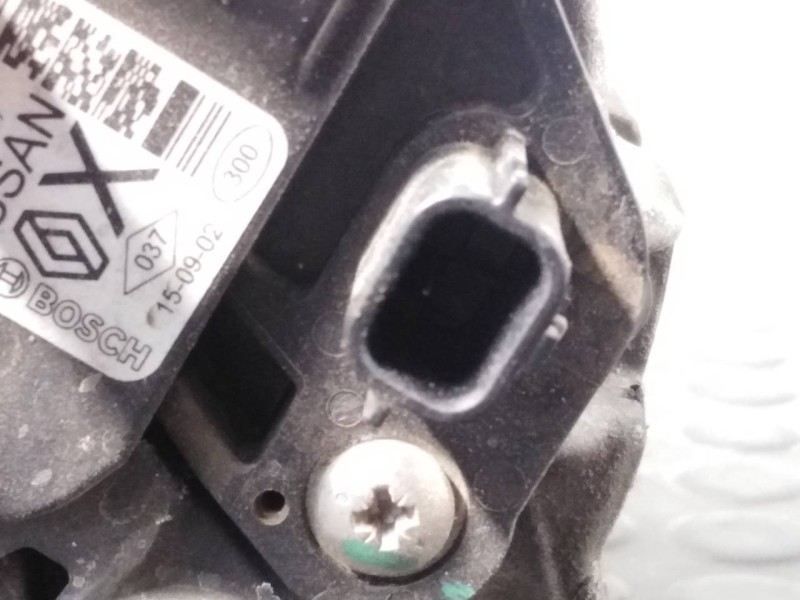 Recambio de alternador para nissan qashqai (j11) acenta referencia OEM IAM 231004EA0AE F000BL0825 P3-B6-14-2