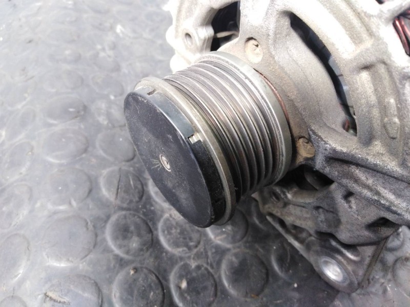 Recambio de alternador para nissan qashqai (j11) acenta referencia OEM IAM 231004EA0AE F000BL0825 P3-B6-14-2