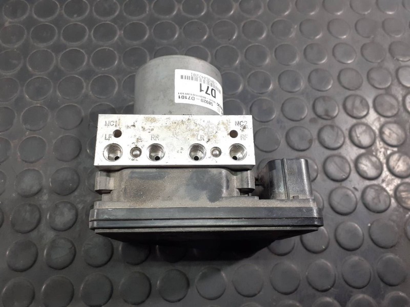 Recambio de abs para hyundai tucson essence bluedrive 2wd referencia OEM IAM 58920D7101  P3-A8-15-5