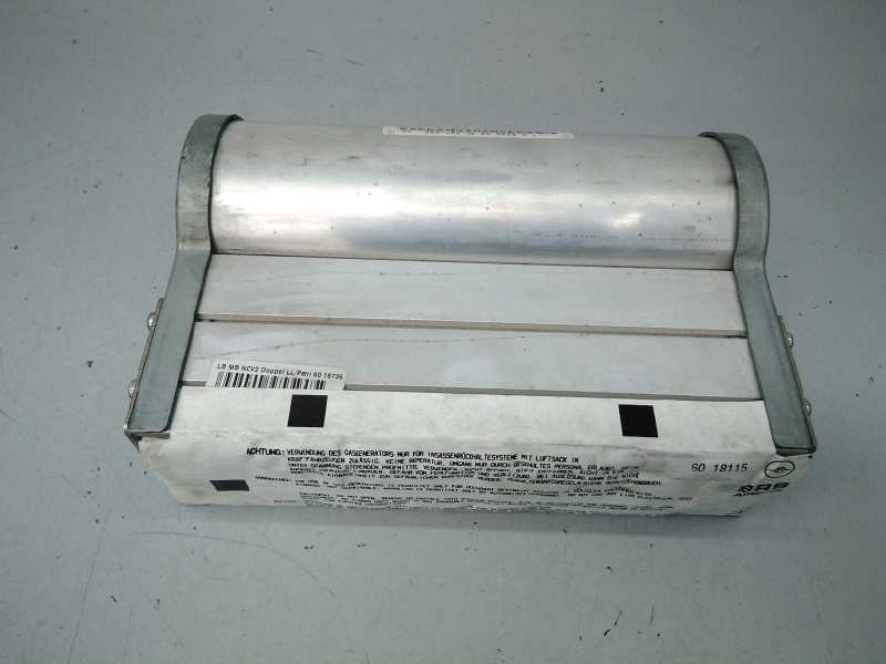 Recambio de airbag delantero derecho para mercedes-benz vito combi 06.2003 referencia OEM IAM 1712949901  E1-A2-44-1