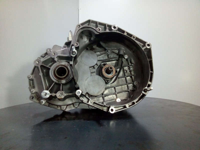 Recambio de caja cambios para lancia delta (181) platinium referencia OEM IAM R101142026T  M1-A3-98