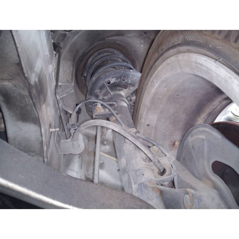 Recambio de amortiguador delantero izquierdo para mercedes-benz clase c (w203) sportcoupe c 220 cdi (203.706) referencia OEM IAM