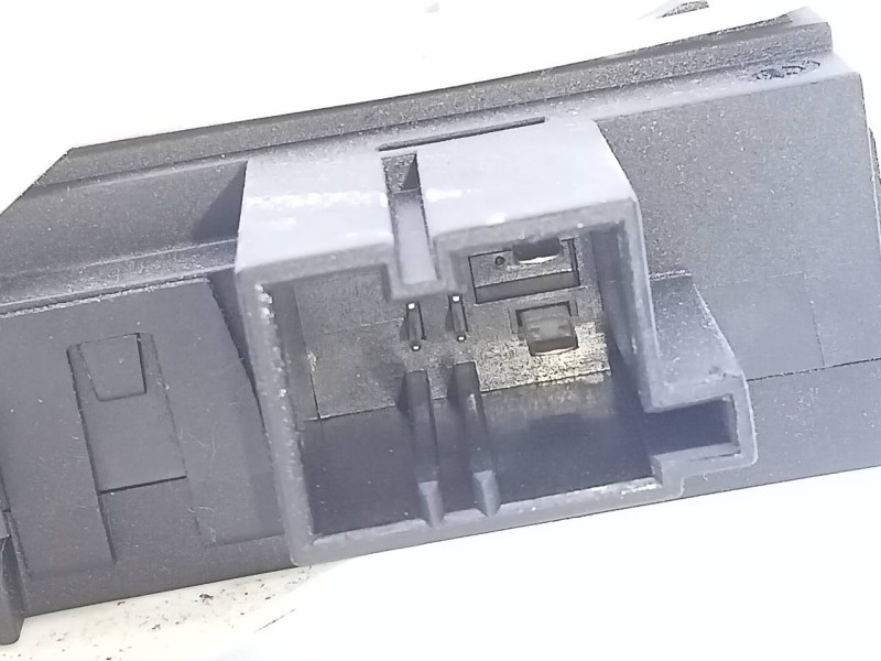 Recambio de motor elevalunas delantero izquierdo para audi a6 berlina (4f2) 2.0 tdi referencia OEM IAM 7746006801 995078101 E1-B