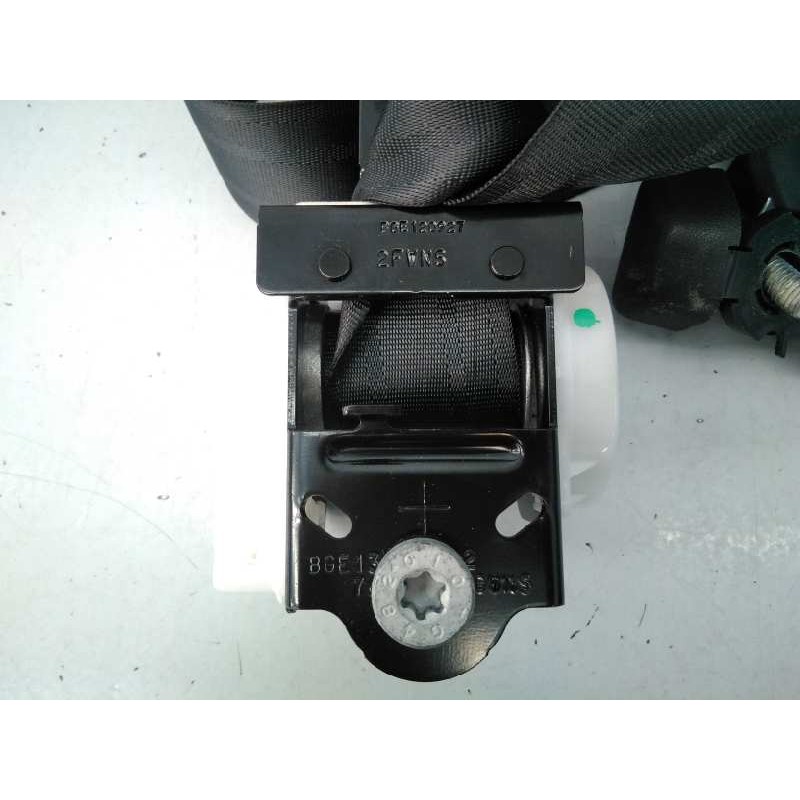 Recambio de cinturon seguridad trasero derecho para ford ranger (tke) doppelkabine 4x4 wildtrak referencia OEM IAM AB3926611B68A