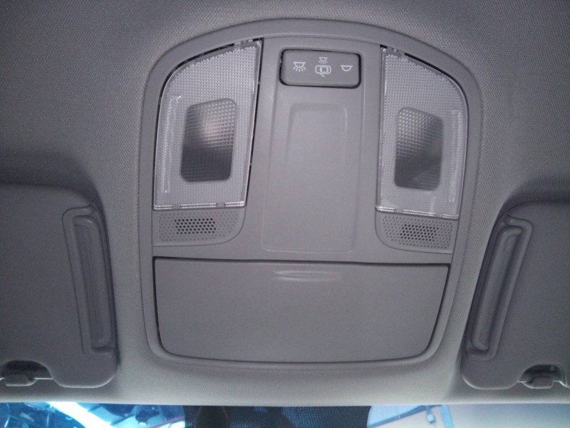Recambio de luz interior para hyundai tucson essence bluedrive 2wd referencia OEM IAM   