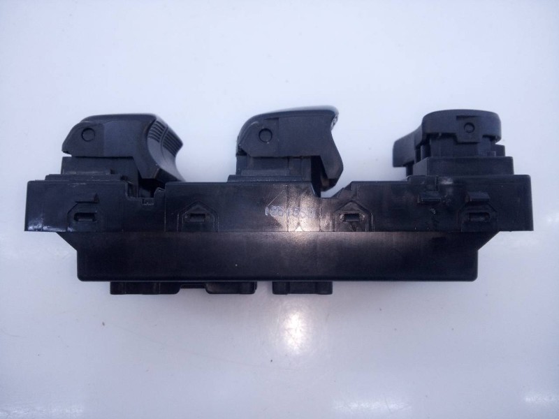 Recambio de mando elevalunas delantero izquierdo para nissan qashqai (j11) acenta referencia OEM IAM   E3-B4-22-1