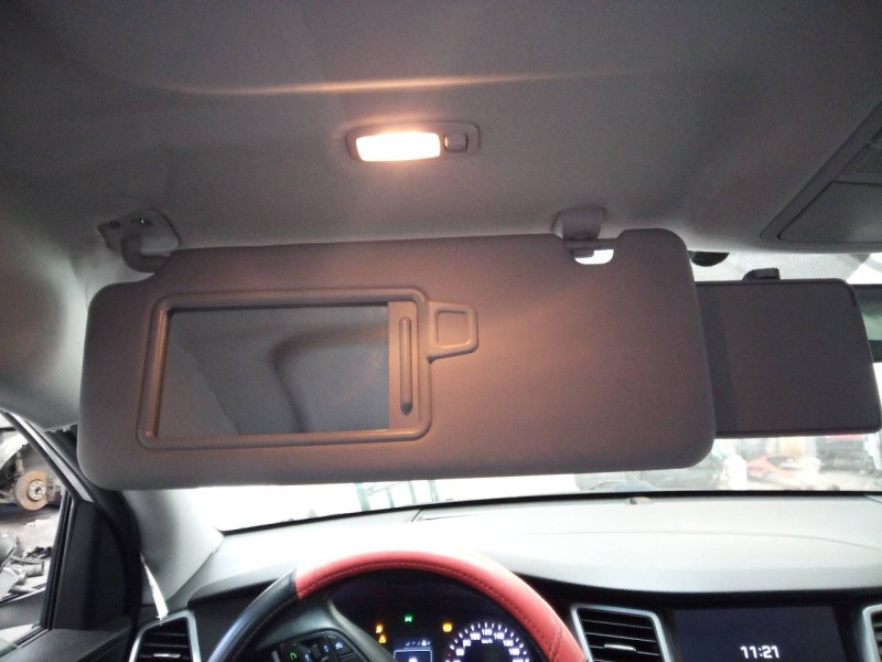 Recambio de parasol izquierdo para hyundai tucson essence bluedrive 2wd referencia OEM IAM   