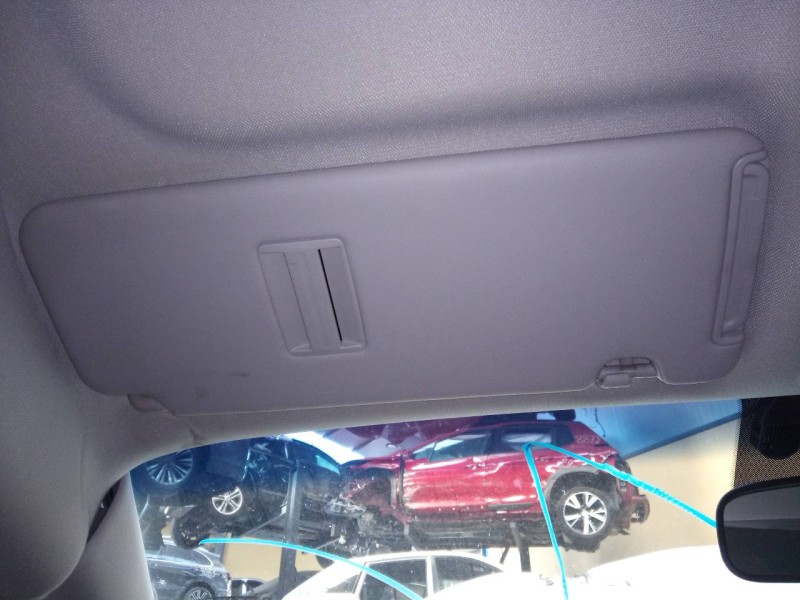 Recambio de parasol izquierdo para hyundai tucson essence bluedrive 2wd referencia OEM IAM   