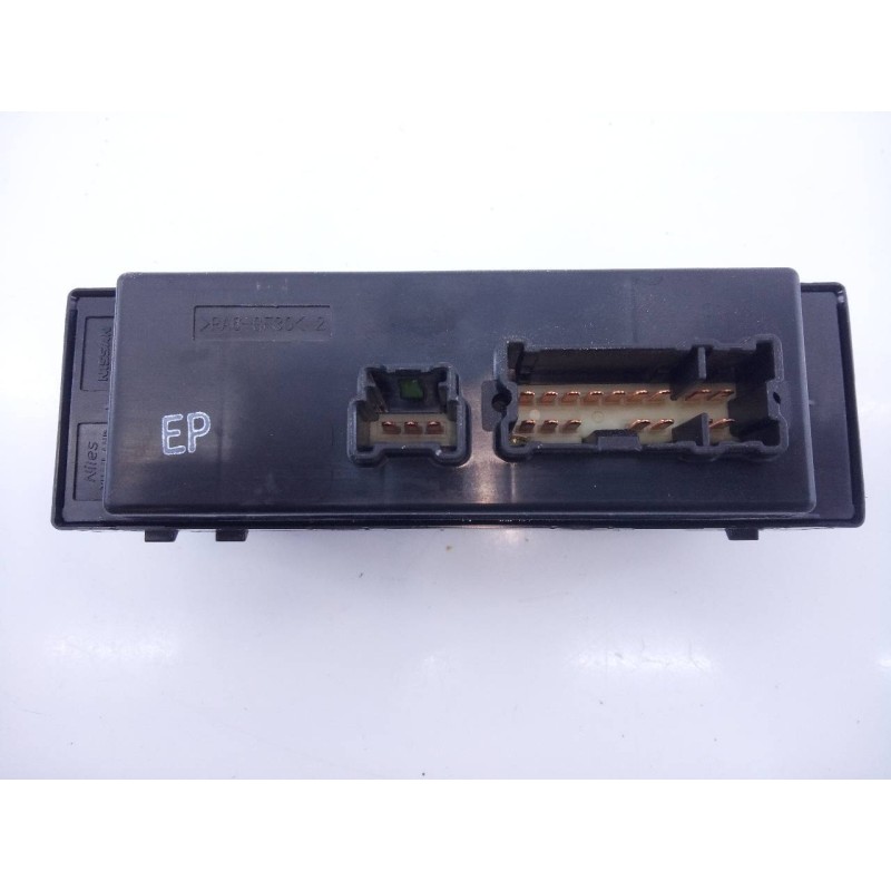 Recambio de mando elevalunas delantero izquierdo para nissan qashqai (j11) acenta referencia OEM IAM   E3-B4-22-1