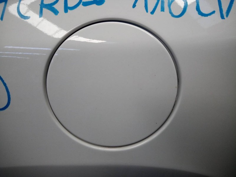 Recambio de tapa exterior combustible para hyundai tucson essence bluedrive 2wd referencia OEM IAM   