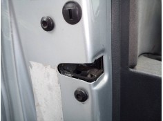 CERRADURA PUERTA DELANTERA IZQUIERDA 