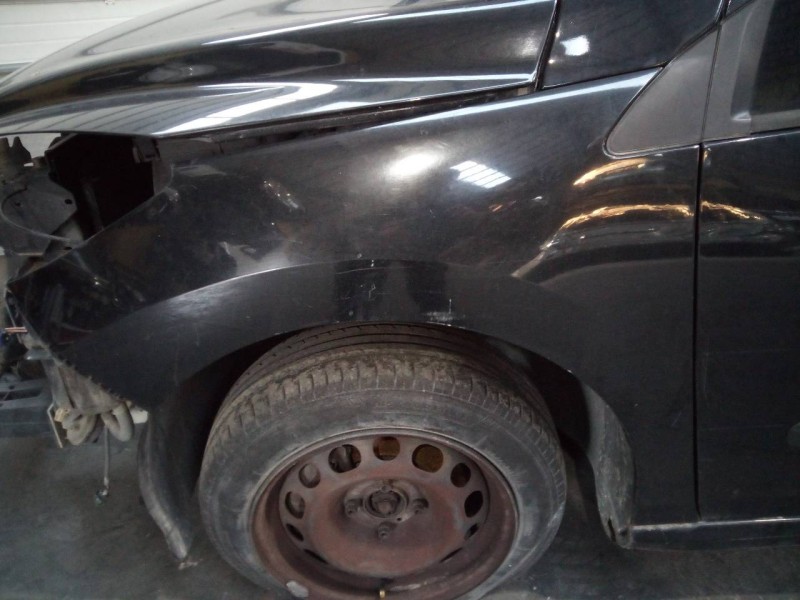 Recambio de aleta delantera izquierda para peugeot 308 confort referencia OEM IAM   