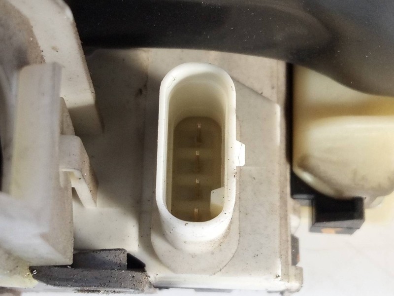 Recambio de cerradura puerta delantera derecha para mercedes-benz clase e (w212) lim. e 220 bluetec (212.001) referencia OEM IAM