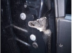 CERRADURA PUERTA DELANTERA IZQUIERDA 