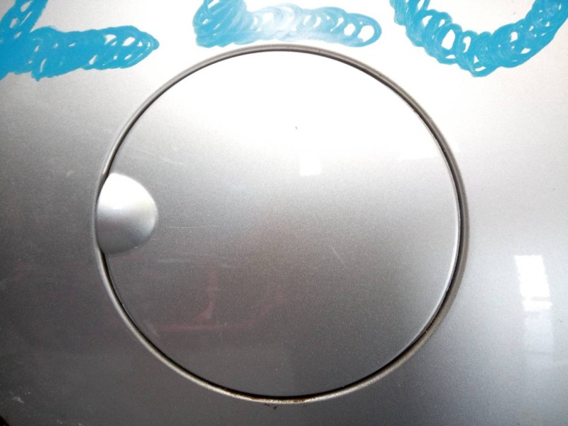 Recambio de tapa exterior combustible para seat leon (1p1) reference referencia OEM IAM   