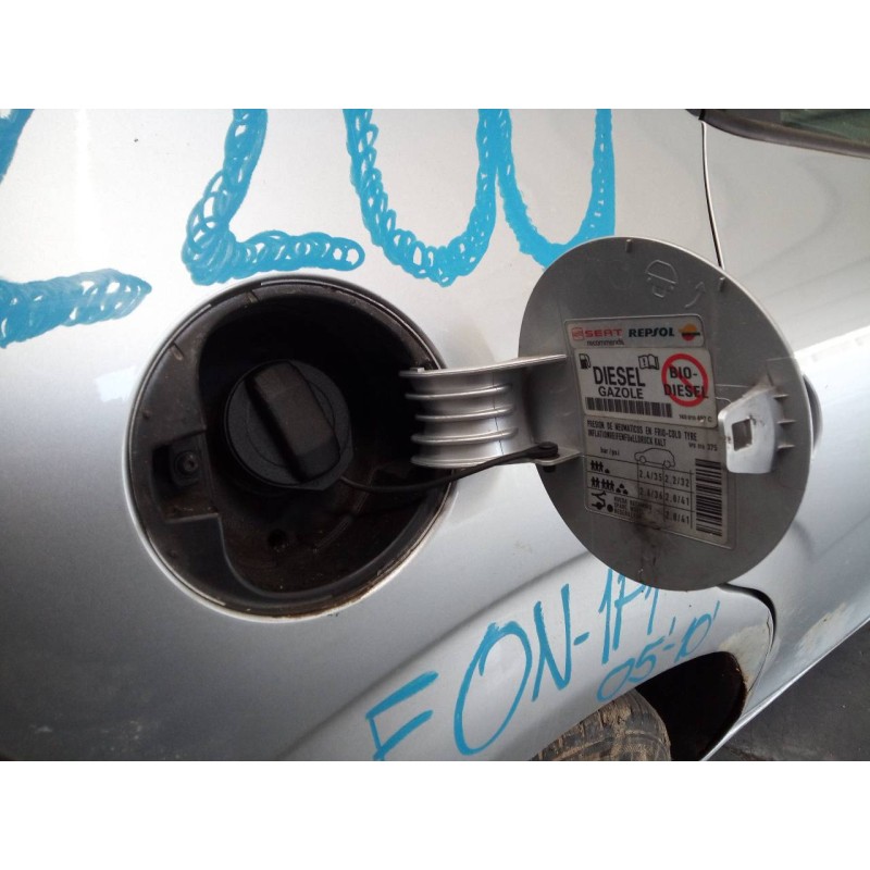 Recambio de tapa exterior combustible para seat leon (1p1) reference referencia OEM IAM   