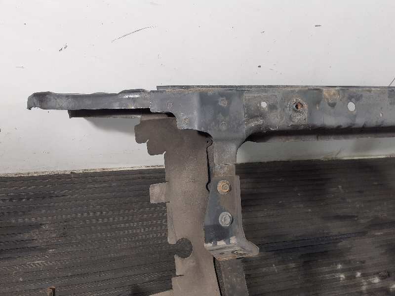 Recambio de panel frontal para nissan navara pick-up (d40m) referencia OEM IAM   P1-A1-41