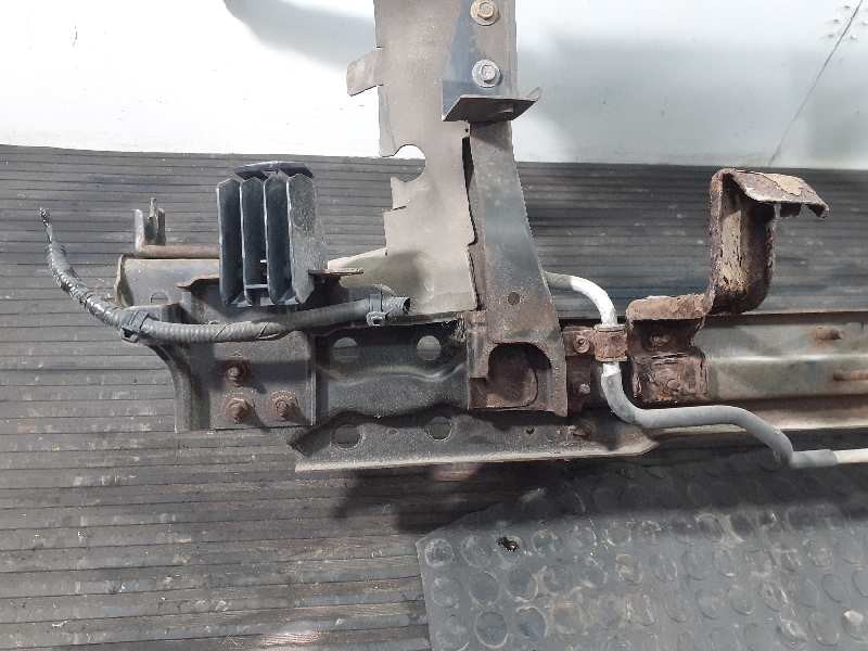 Recambio de panel frontal para nissan navara pick-up (d40m) referencia OEM IAM   P1-A1-41