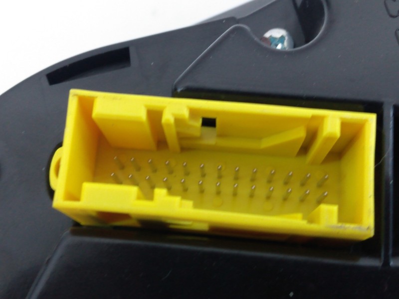 Recambio de cuadro instrumentos para peugeot 3008 access referencia OEM IAM 9810477380 69789480U E1-A4-38-1